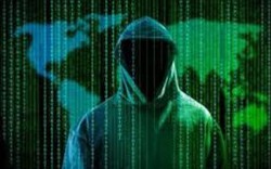 Hacker nguy hiểm nhưng “đội nhà” còn... nguy hiểm hơn