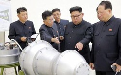 Hai nhân vật bí ẩn cùng Kim Jong-un kiểm tra đầu đạn hạt nhân 