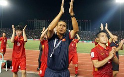 Bóng đá Việt Nam nên dành lời cảm ơn cho HLV Mai Đức Chung
