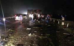 Ảnh: Tai nạn thảm khốc trên cao tốc Lào Cai-Hà Nội