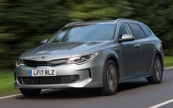 Kia Optima Sportswagon PHEV giá chỉ 973 triệu đồng