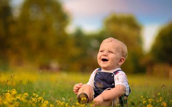 5 cách giúp trẻ cảm thấy hạnh phúc hơn