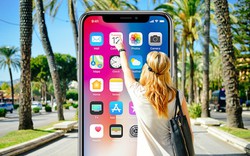 Phí sản xuất iPhone X rẻ, Apple lời to