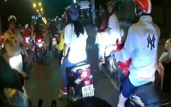 Clip: “Bắn” tiếng Anh với CSGT xong, biker chạy 153km/h