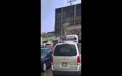 Video: Hàng loạt tòa nhà lắc lư, đổ sập vì động đất Mexico