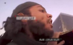 Chiến binh IS khóc thét vì bị xe tăng săn đuổi