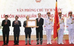 Văn phòng Chủ tịch nước đón nhận phần thưởng cao quý