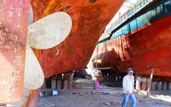 Cảnh tượng kinh hoàng từ 5 con tàu 67 đóng bằng thép dỏm Trung Quốc