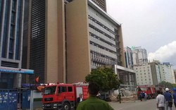 Hà Nội: Lửa lan rất nhanh tại toà nhà 28 tầng trên phố Dương Đình Nghệ