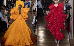 Chìm trong tiệc sắc màu mê hoặc của Valentino