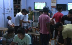 Huế: Cảnh sát hình sự đột kích ổ cá độ World Cup tại quán cà phê