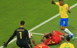 Đã dùng VAR, trọng tài vẫn "cướp" penalty của Brazil?