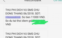 Khách hàng "đau đầu" với hàng trăm tin nhắn thu phí từ Vietcombank
