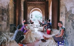 Ghé thăm làng nghề làm nón suốt hơn 3 thế kỷ yên bình ở Hà Nội
