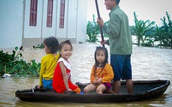 Ảnh:Hàng trăm hộ dân ở Nghệ An bị cô lập do lũ tràn về hậu bão số 3