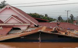 Video: Nhà cửa ruộng đồng ngập trắng nước do vỡ đập ở Lào