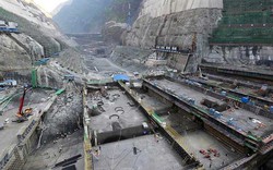 Cận cảnh công trường xây dựng trạm thủy điện khổng lồ tại Trung Quốc