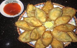 Hoa sen chiên giòn, món snack “mới keng” hút hơn ngàn “like” trên MXH