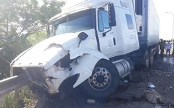 Vụ tai nạn xe rước dâu 13 người chết: Lời kể của tài xế xe container