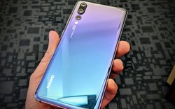 Huawei tặng sạc 40W cho người dùng Mate 20 và Mate 20 Pro