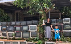 Ảnh hàng rào bằng ti vi cũ ở Việt Nam được lên báo nước ngoài