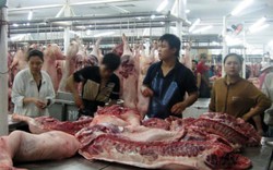 Điều hành thị trường thịt lợn: Lúng túng và bị động