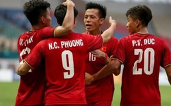 Vì sao Văn Quyết nhường Công Phượng đá cả 2 quả penalty?