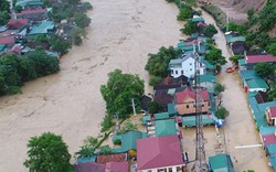 Lũ lên bất ngờ, người dân Nghệ An không kịp tháo chạy