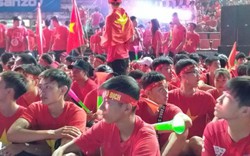“Chảo lửa” Lạch Tray nhuộm sắc đỏ cổ vũ U23 Việt Nam