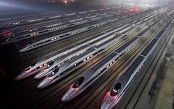 Cận cảnh đường ray giúp tàu "viên đạn" Trung Quốc chạy cực êm ái