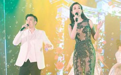 Hoa hậu Đỗ Mỹ Linh mặc váy xuyên thấu song ca với Dương Triệu Vũ