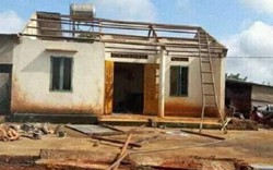 Lâm Đồng: Lốc xoáy kinh hoàng khiến nhiều ngôi nhà bị tốc mái