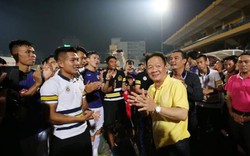 Hà Nội FC vô địch trước 5 vòng, bầu Hiển gửi thông điệp “cứng rắn”