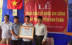 Trao bằng Tổ quốc ghi công cho nam sinh cứu người