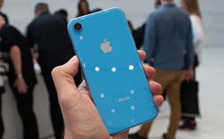 Nguyên nhân nào khiến iPhone Xr không được phát hành cho đến tháng 10?