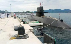Tàu ngầm của Nhật Bản cập cảng quốc tế Cam Ranh
