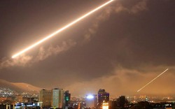 Israel dồn dập nã tên lửa tấn công Latakia, Syria suốt hơn 1 giờ