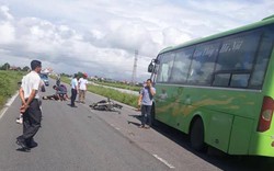 Hai thanh niên tử vong sau cú đâm trực diện vào đầu xe khách