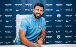 Man City “trói chân sát thủ” Aguero thêm 3 năm