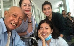 NS Lê Bình và Mai Phương quyên góp giúp đỡ soạn giả bị ung thư