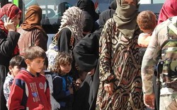 Chiến sự Syria: Tháo chạy khỏi ổ khủng bố Idlib