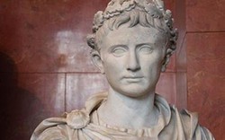 Bạo chúa điên cuồng và trụy lạc nhất đế chế La Mã là ai?