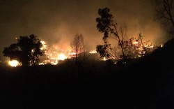 Cháy rừng ở Hà Tĩnh: Vừa dập chỗ này xong, chỗ khác đã chìm trong "biển lửa"