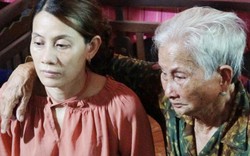 Mẹ già muốn ngất xỉu khi gặp con gái trở về nhà sau 22 năm lưu lạc
