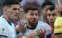 Bị truất quyền thi đấu oan ức, Messi phản ứng thế nào?