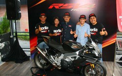 Ra mắt Aprilia RSV4 1100 Factory 2019 giá gần tỷ đồng