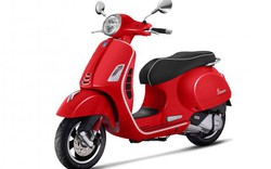 Vespa GTS mới giá cao nhất 155 triệu đồng về Việt Nam