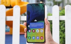 Trên tay Galaxy A80 có camera trượt xoay