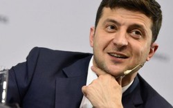 Nóng: Đoàn xe Tổng thống Zelensky gặp tai nạn với xe buýt chở trẻ em