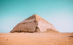 Ai Cập mở cửa "Kim tự tháp cong" hơn 4.000 năm tuổi đón du khách